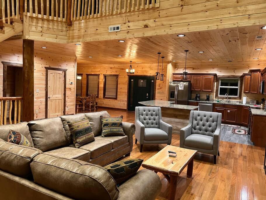 * * 4 Master Bedrooms, Views, Theater, Arcade, Evc Gatlinburg Esterno foto