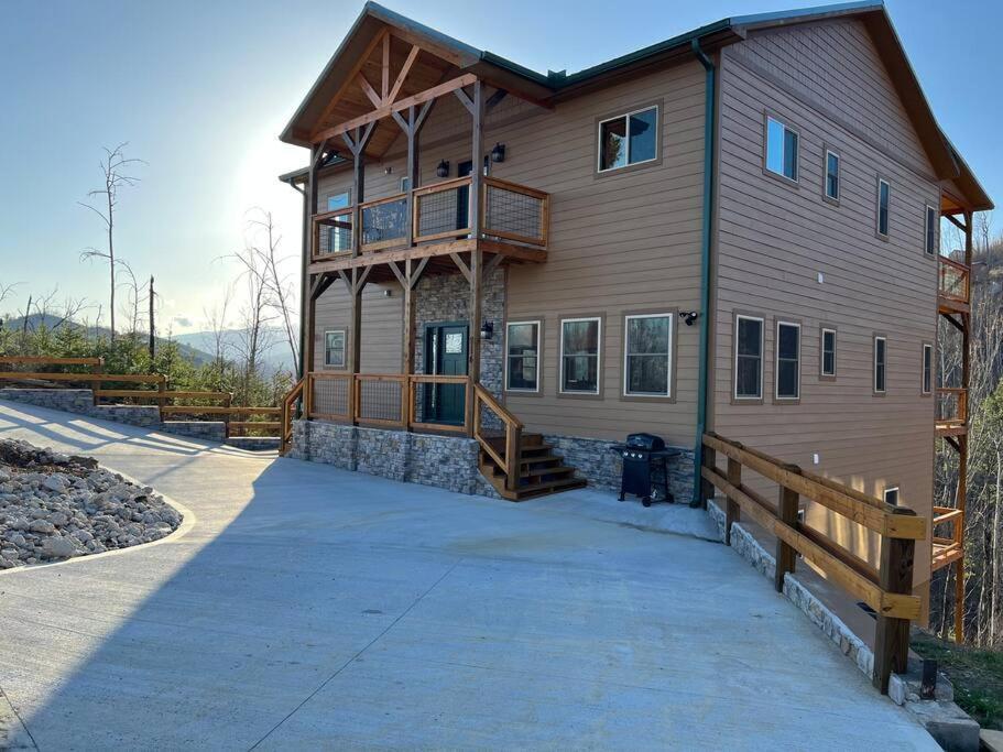 * * 4 Master Bedrooms, Views, Theater, Arcade, Evc Gatlinburg Esterno foto