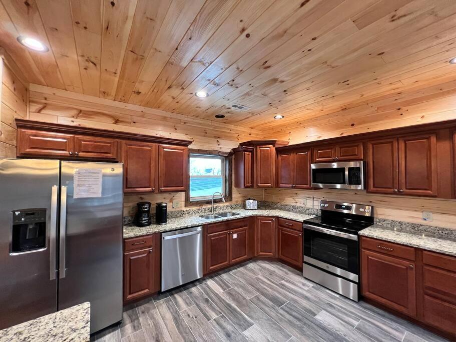 * * 4 Master Bedrooms, Views, Theater, Arcade, Evc Gatlinburg Esterno foto