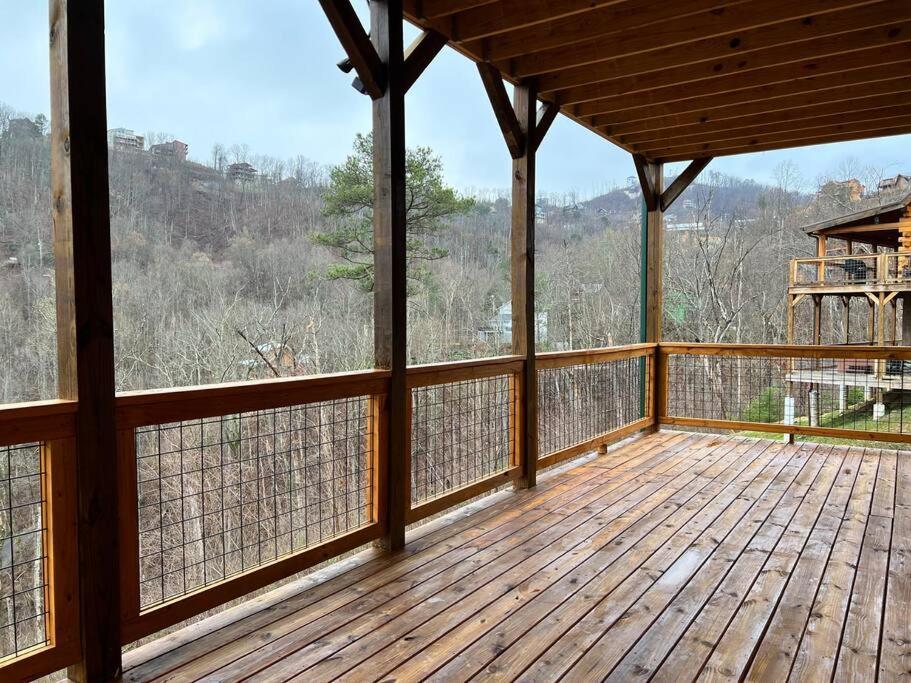 * * 4 Master Bedrooms, Views, Theater, Arcade, Evc Gatlinburg Esterno foto