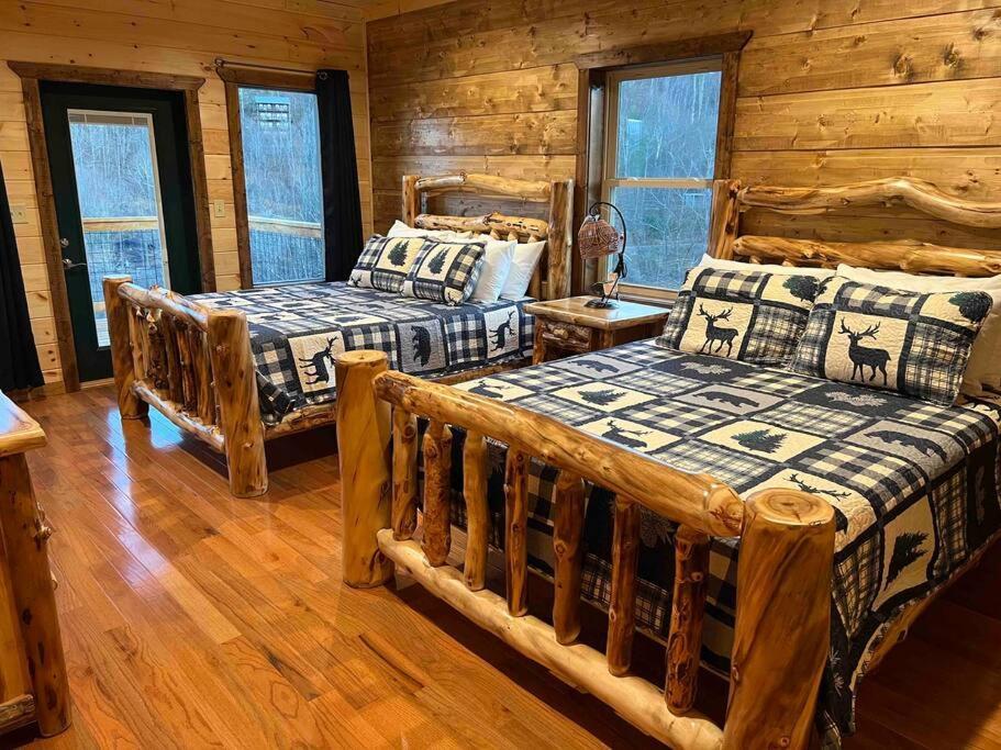 * * 4 Master Bedrooms, Views, Theater, Arcade, Evc Gatlinburg Esterno foto